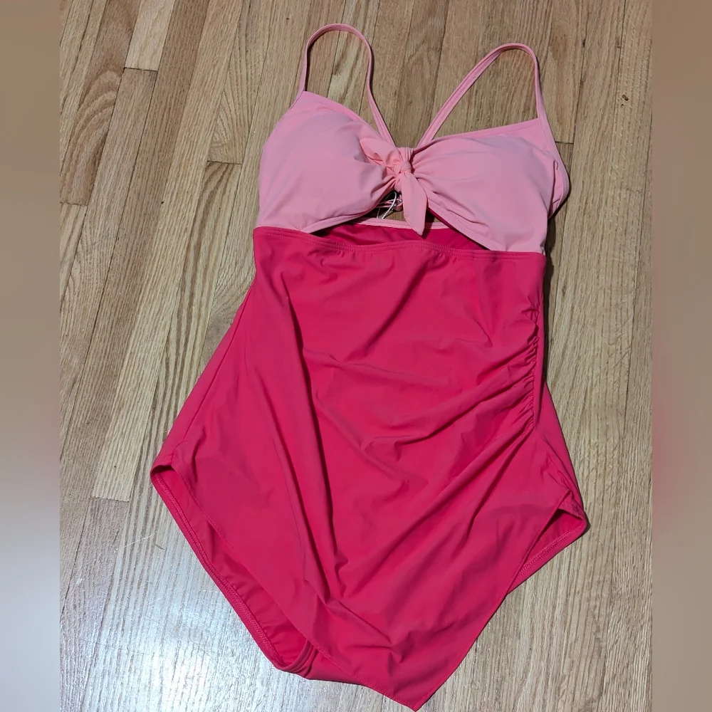 Contours Coco Reef Pink One Piece Peek a boo Skirted One Piece Swimsuit 10 34C - Picture 3 of 11